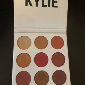 Kylie Burgundy Eye Shadow Palette